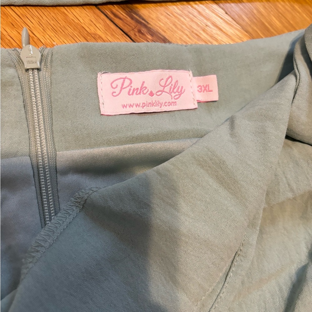 Pink Lily Matching set - Picture 3 of 3